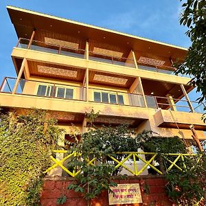 Hollywood Palace Resort
